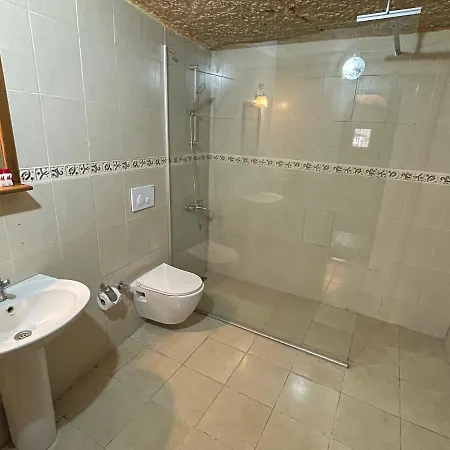 Karadut Cave Hotel 3*