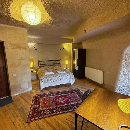 Hotell Karadut Cave 3*